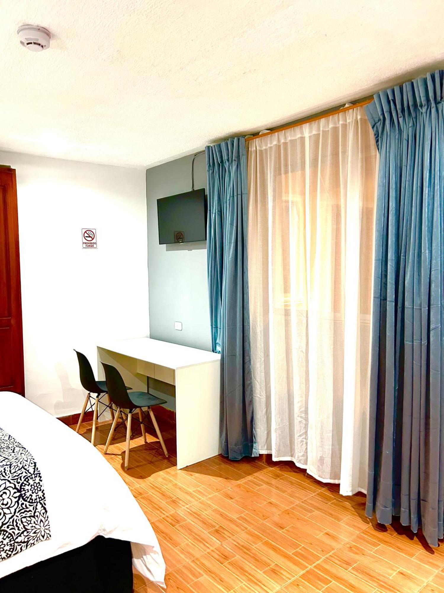 Accel Hotel La Quinta إيبارا المظهر الخارجي الصورة